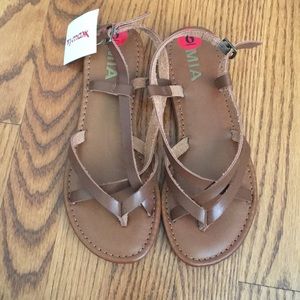 Mia sandals